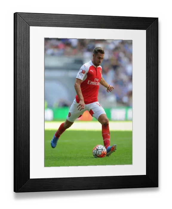 Framed Print : Aaron Ramsey in Action: Arsenal vs. Chelsea - FA Community Shield 2015
