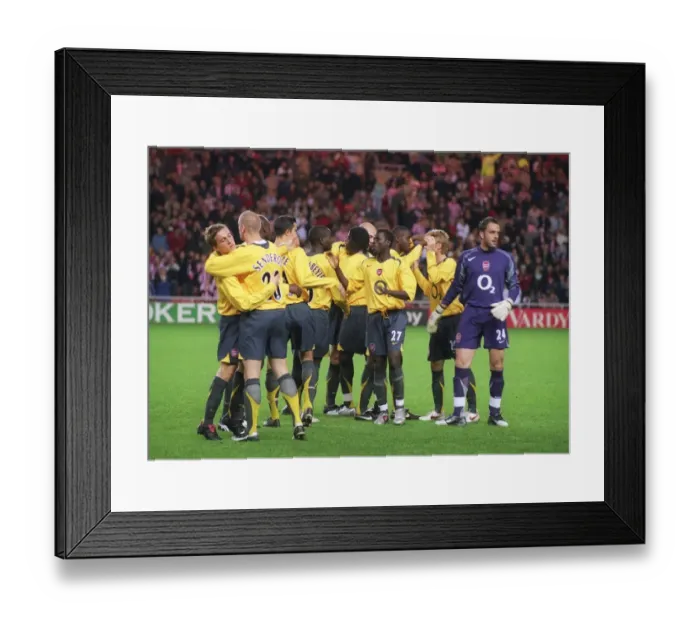Framed Print : Arsenal players before the match. Sunderland 0: 3 Arsenal Framed Print : Arsenal players before the match. Sunderland 0: 3 Arsenal