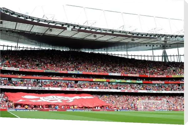 Arsenal fans banner. Arsenal 0: 2 West Ham United. Barclays Premier League. Emirates Stadium