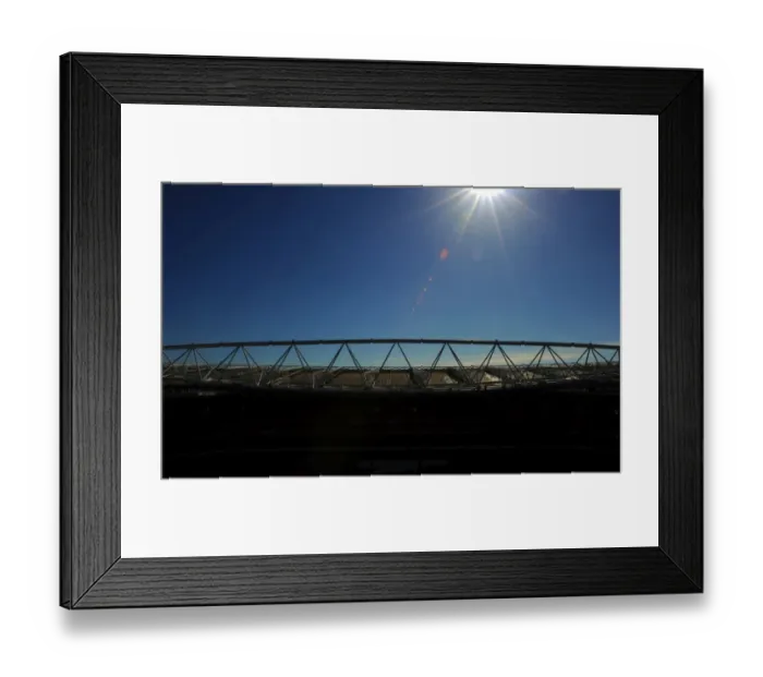 Framed Print : Arsenal vs. West Ham United: 2015-16 Premier League Match at Emirates Stadium