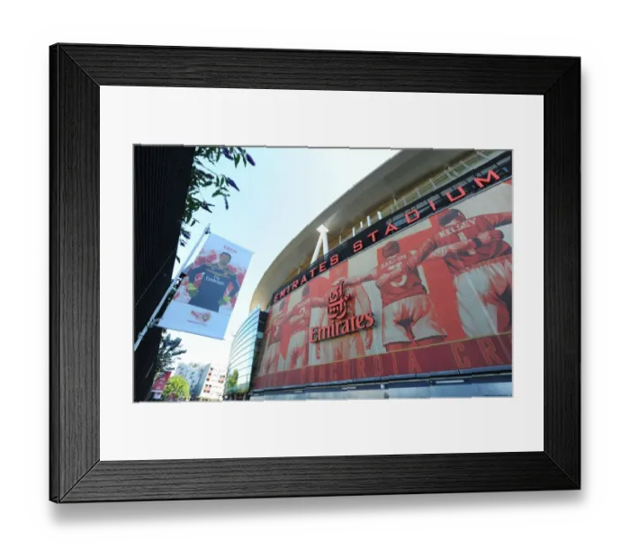 Framed Print : Arsenal's Peter Cech and the Arsenal Flag at Emirates Stadium (2015-16): Arsenal vs West Ham United Framed Print : Arsenal's Peter Cech and the Arsenal Flag at Emirates Stadium (2015-16): Arsenal vs West Ham United