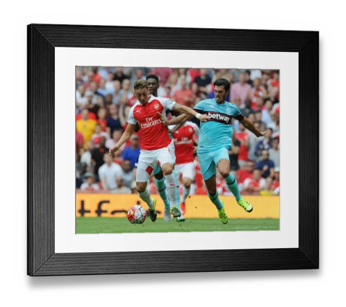 Framed Print : Mesut Ozil Outmaneuvers James Tomkins: Arsenal vs. West Ham (2015-16)