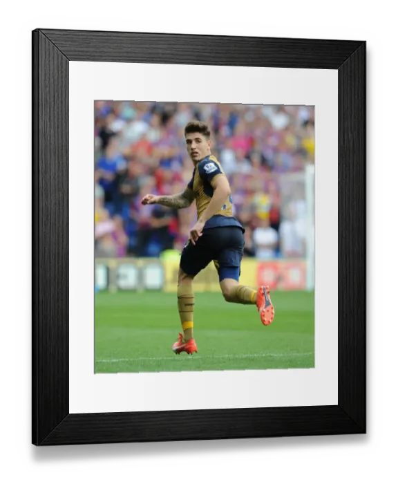 Framed Print : Hector Bellerin in Action: Crystal Palace vs Arsenal, Premier League 2015-16 Framed Print : Hector Bellerin in Action: Crystal Palace vs Arsenal, Premier League 2015-16