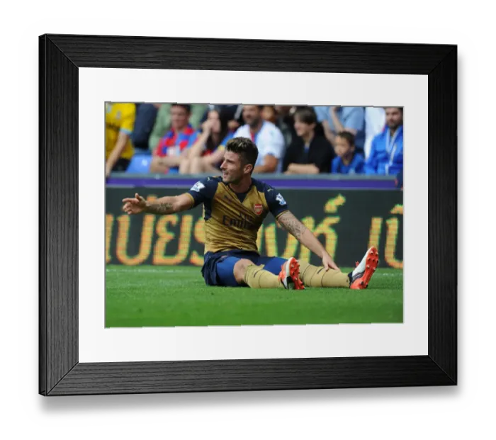 Framed Print : Olivier Giroud in Action: Crystal Palace vs Arsenal, Premier League 2015-16