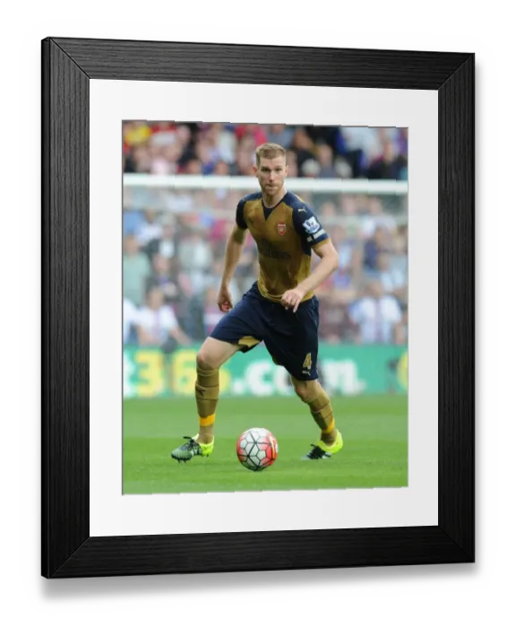 Framed Print : Per Mertesacker of Arsenal Faces Off at Crystal Palace: Premier League 2015-16