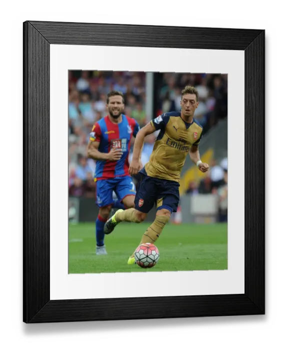Framed Print : Mesut Ozil in Action: Arsenal vs. Crystal Palace, Premier League 2015-16 Framed Print : Mesut Ozil in Action: Arsenal vs. Crystal Palace, Premier League 2015-16