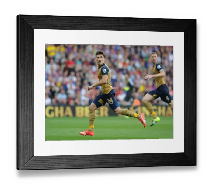 Framed Print : Hector Bellerin in Action: Premier League 2015-16 - Arsenal vs. Crystal Palace
