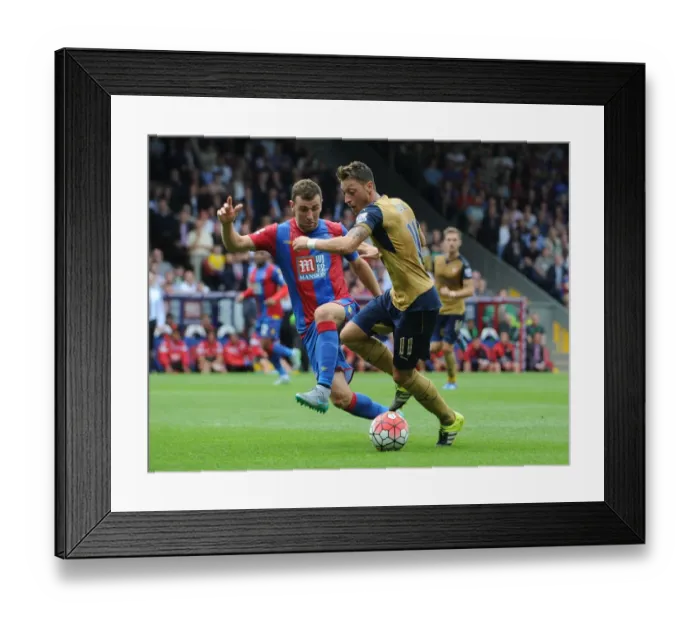 Framed Print : Mesut Ozil Faces Intense Pressure from James McArthur in Crystal Palace vs Arsenal Clash Framed Print : Mesut Ozil Faces Intense Pressure from James McArthur in Crystal Palace vs Arsenal Clash