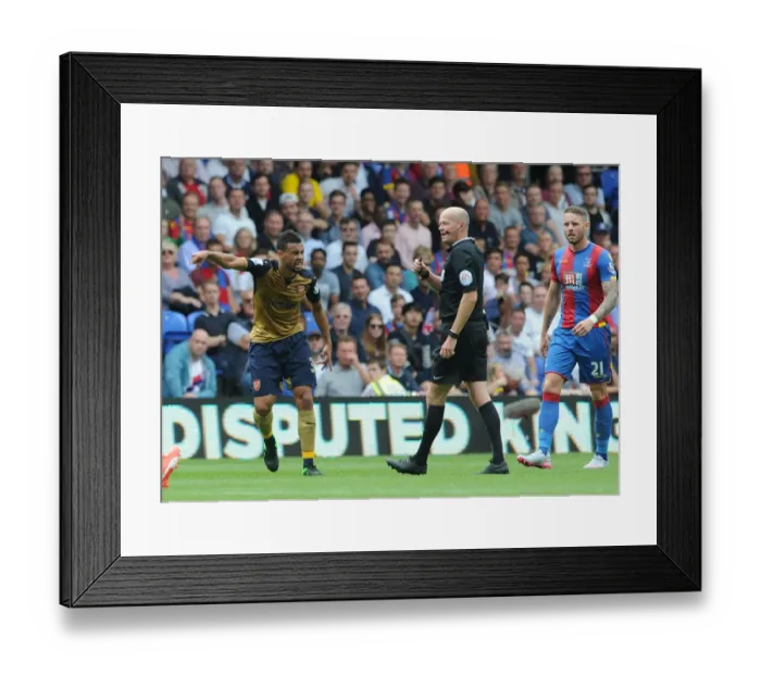 Framed Print : Coquelin and Referee Mason in Deep Discussion during Crystal Palace vs Arsenal (2015-16)