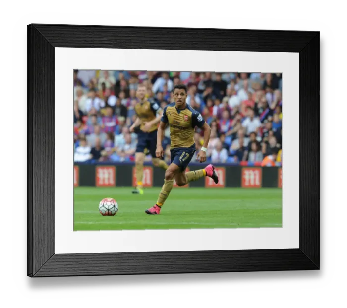 Framed Print : Alexis Sanchez: In Action for Arsenal vs. Crystal Palace, Premier League 2015-16 Framed Print : Alexis Sanchez: In Action for Arsenal vs. Crystal Palace, Premier League 2015-16