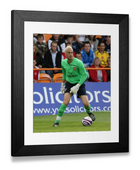 Framed Print : Manuel Almunia: Arsenal's Unbeatable Goalkeeper at Barnet (2008)