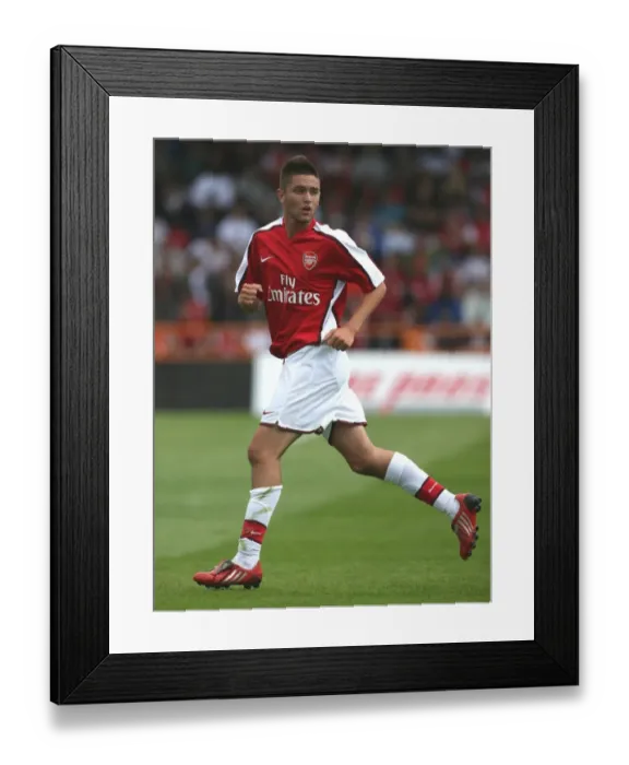 Framed Print : Henry Lansbury: Scoring for Arsenal Against Barnet in 2008 Pre-Season Friendly Framed Print : Henry Lansbury: Scoring for Arsenal Against Barnet in 2008 Pre-Season Friendly