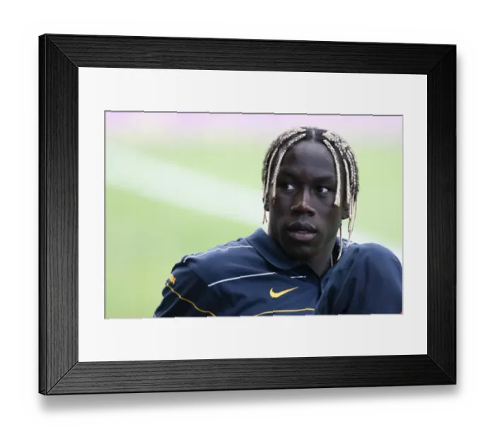 Framed Print : Bacary Sagna in Action: Arsenal's Win at Barnet, 2008 Pre-Season Friendly Framed Print : Bacary Sagna in Action: Arsenal's Win at Barnet, 2008 Pre-Season Friendly