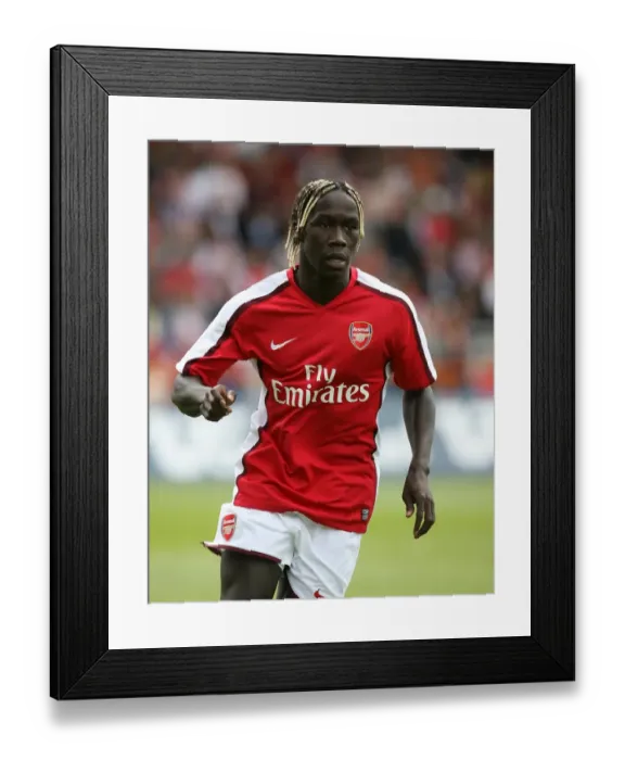 Framed Print : Bacary Sagna in Action: Barnet 1-2 Arsenal (Pre-Season Friendly, 2008)
