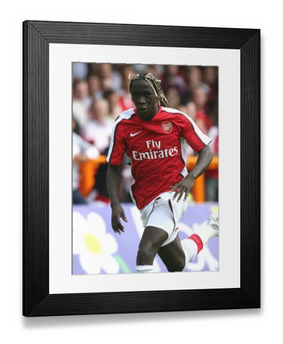 Framed Print : Bacary Sagna's Pre-Season Brilliance: Arsenal's 2-1 Victory Over Barnet