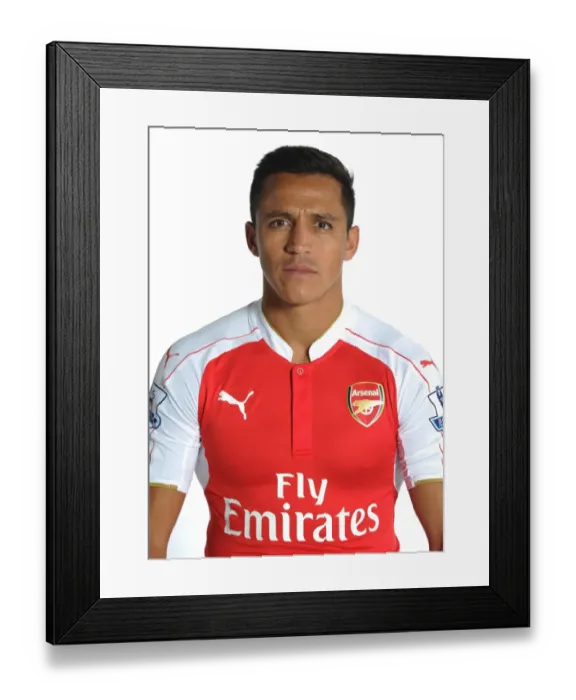 Framed Print : Alexis Sanchez at Arsenal Training Ground, 2015 Framed Print : Alexis Sanchez at Arsenal Training Ground, 2015