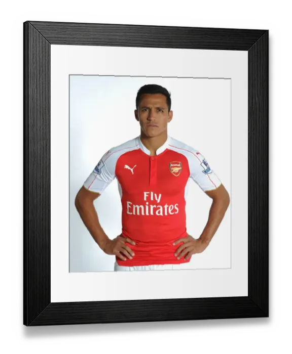 Framed Print : Alexis Sanchez at Arsenal Training Ground, 2015 Framed Print : Alexis Sanchez at Arsenal Training Ground, 2015