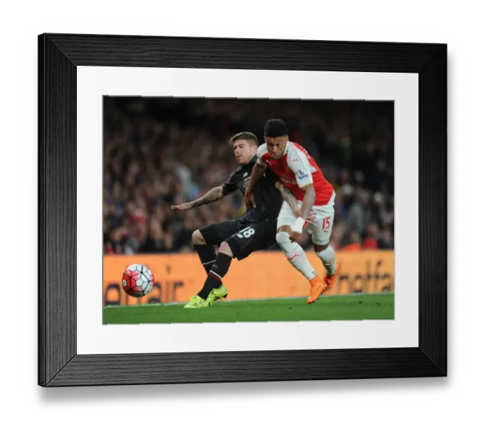 Framed Print : Arsenal vs. Liverpool Showdown: Oxlade-Chamberlain vs. Moreno, Premier League Battle, London 2015 Framed Print : Arsenal vs. Liverpool Showdown: Oxlade-Chamberlain vs. Moreno, Premier League Battle, London 2015