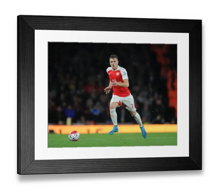 Framed Print : Calum Chambers in Action: Arsenal vs Liverpool, 2015 / 16 Premier League Framed Print : Calum Chambers in Action: Arsenal vs Liverpool, 2015 / 16 Premier League