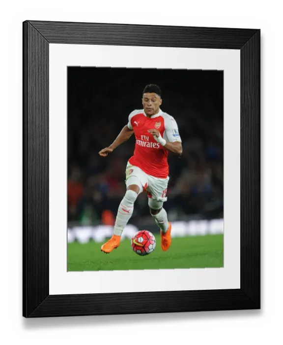 Framed Print : Intense Action: Oxlade-Chamberlain's Battle in Arsenal vs. Liverpool (2015 / 16) Framed Print : Intense Action: Oxlade-Chamberlain's Battle in Arsenal vs. Liverpool (2015 / 16)