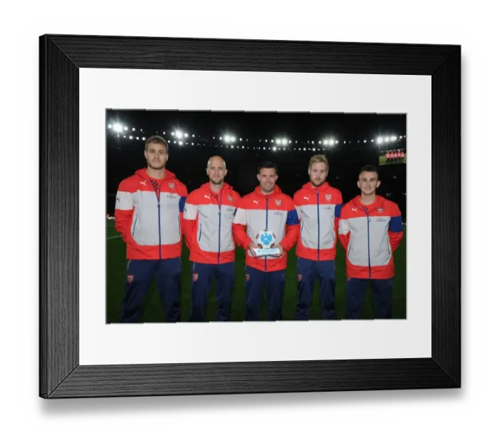 Framed Print : Arsenal's Groundsmen Receive Premier Groundsmen of the Season Award at Arsenal v Liverpool Match (2015-16)