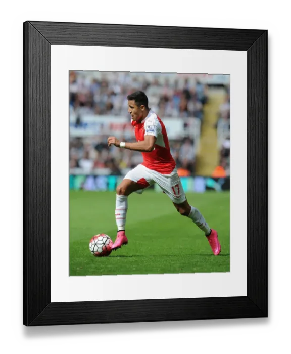 Framed Print : Alexis Sanchez Faces Newcastle United in Premier League Showdown (2015-16) Framed Print : Alexis Sanchez Faces Newcastle United in Premier League Showdown (2015-16)
