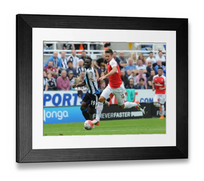 Framed Print : Giroud vs Haidara: A Premier League Showdown at Newcastle United, 2015-16 Framed Print : Giroud vs Haidara: A Premier League Showdown at Newcastle United, 2015-16
