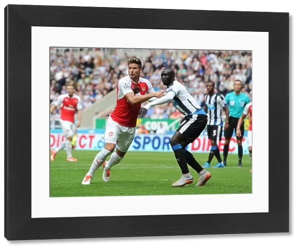 Giroud vs Cisse: A Fierce Rivalry Unfolds - Arsenal vs Newcastle, 2015-16 Premier League