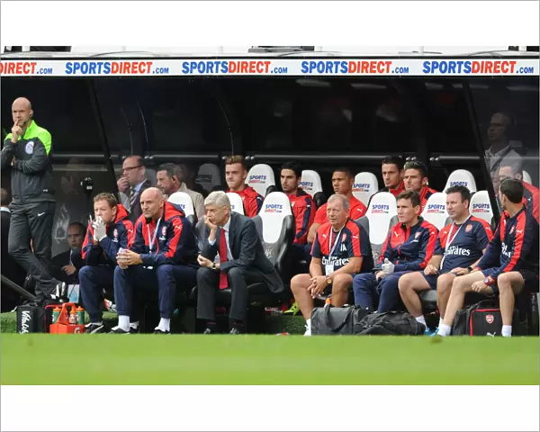 Arsene Wenger and Arsenal Staff During Newcastle United Match, 2015-16 Premier League