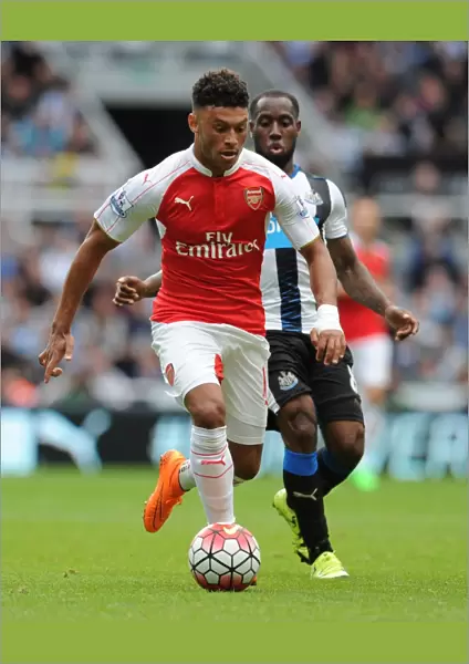 Oxlade-Chamberlain Shines: Arsenal's Victory over Newcastle United (2015-16 Premier League)