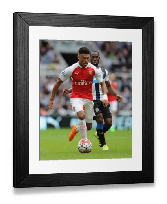 Framed Print : Oxlade-Chamberlain Shines: Arsenal's Victory over Newcastle United (2015-16 Premier League)