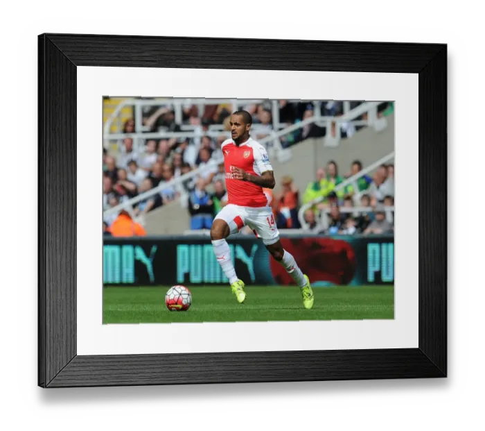 Framed Print : Theo Walcott in Action: Arsenal vs. Newcastle United, Premier League 2015-16