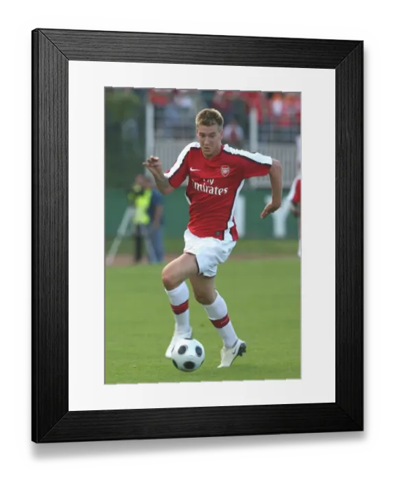 Framed Print : Bendtner's Stunner: Arsenal vs Szombathely (2008) - 1-1 Framed Print : Bendtner's Stunner: Arsenal vs Szombathely (2008) - 1-1