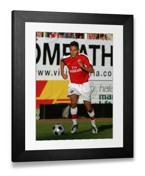 Framed Print : Henri Lansbury (Arsenal)