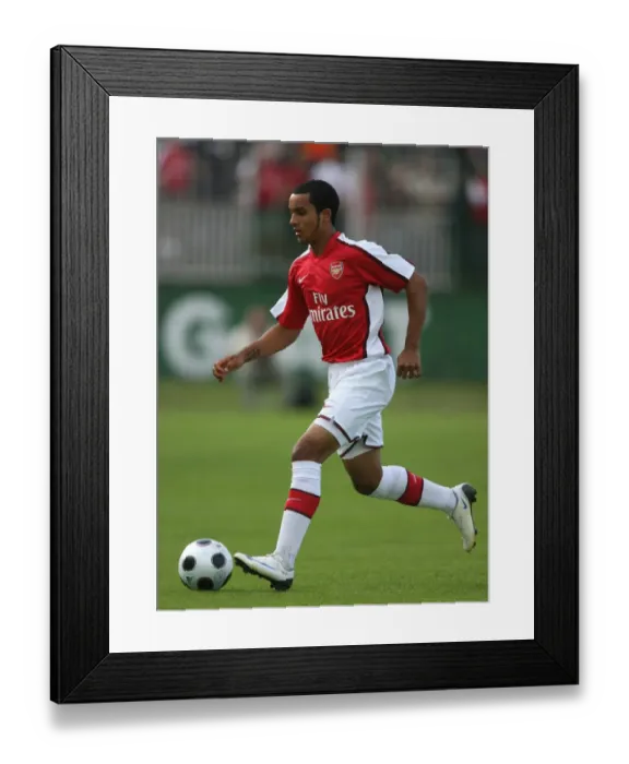 Framed Print : Theo Walcott in Action for Arsenal against Szombathely, 2008