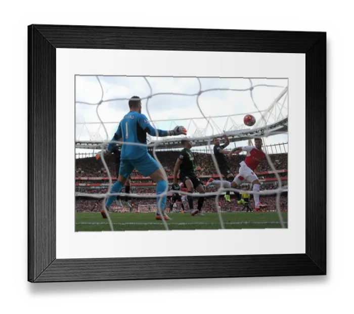 Framed Print : Giroud's Brace: Arsenal Dominate Stoke City (2015-16)