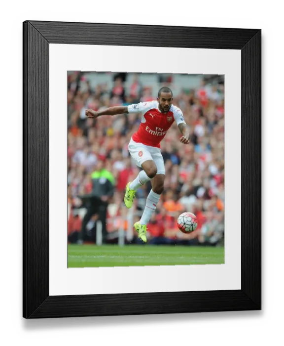 Framed Print : Theo Walcott in Action: Arsenal vs Stoke City, Premier League 2015-16