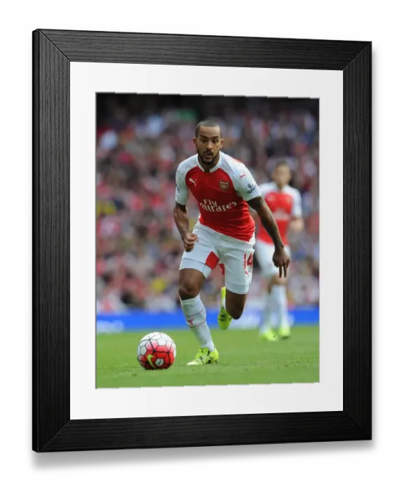 Framed Print : Theo Walcott in Action: Arsenal vs Stoke City, Premier League 2015-16