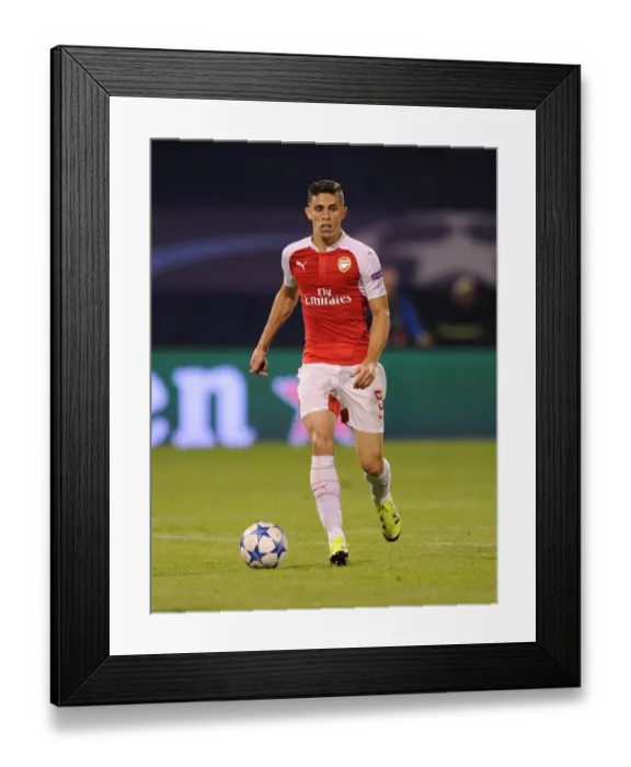 Framed Print : GNK Dinamo Zagreb v Arsenal FC - UEFA Champions League Framed Print : GNK Dinamo Zagreb v Arsenal FC - UEFA Champions League