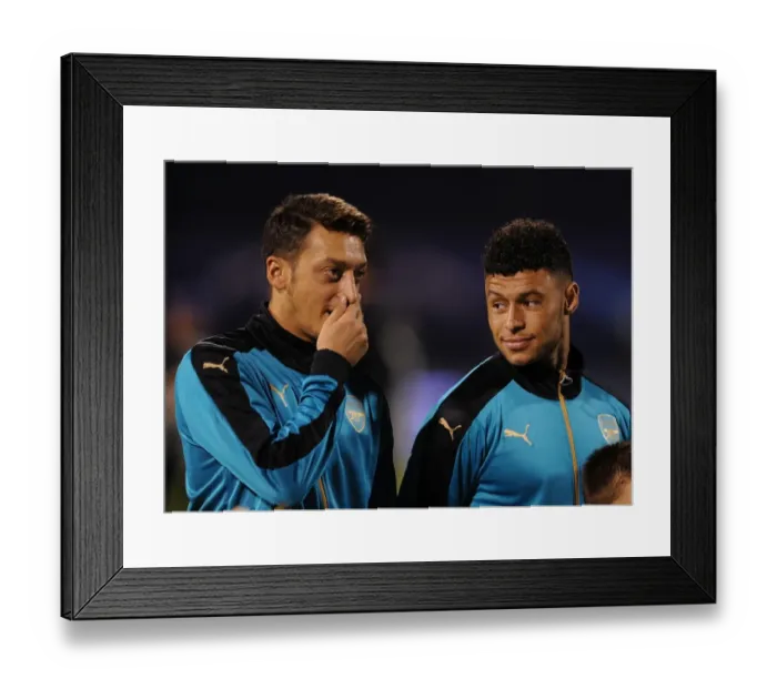 Framed Print : Arsenal Stars Ozil and Oxlade-Chamberlain Before Facing Dinamo Zagreb in 2015-16 UEFA Champions League