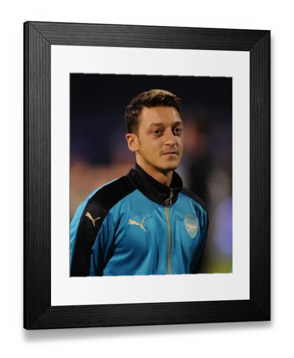 Framed Print : Mesut Ozil in Action: Arsenal vs. Dinamo Zagreb, UEFA Champions League, 2015 Framed Print : Mesut Ozil in Action: Arsenal vs. Dinamo Zagreb, UEFA Champions League, 2015