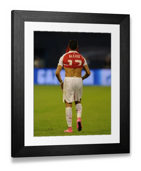 Framed Print : Alexis Sanchez's Standout Performance for Arsenal vs. Dinamo Zagreb in the 2015-16 UEFA Champions League