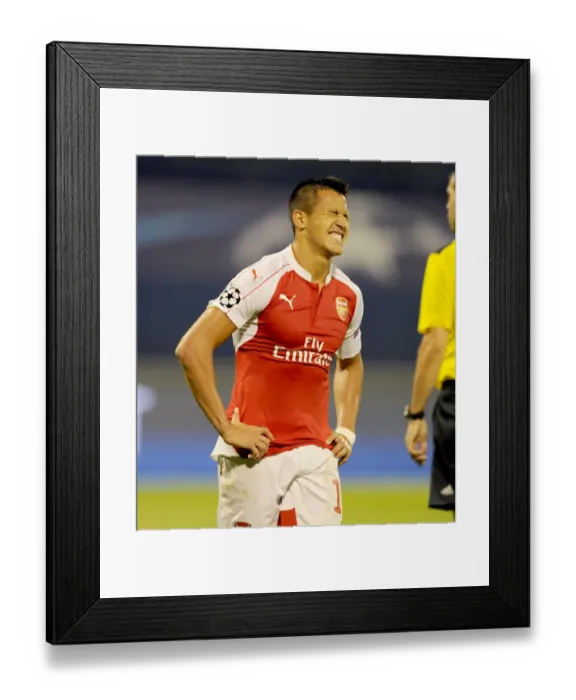Framed Print : Alexis Sanchez: Arsenal's Star Performance against Dinamo Zagreb in UEFA Champions League 2015-16 Framed Print : Alexis Sanchez: Arsenal's Star Performance against Dinamo Zagreb in UEFA Champions League 2015-16