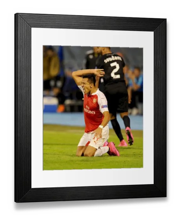 Framed Print : Alexis Sanchez's Standout Show: Arsenal's Victory over Dinamo Zagreb in the 2015-16 UEFA Champions League Framed Print : Alexis Sanchez's Standout Show: Arsenal's Victory over Dinamo Zagreb in the 2015-16 UEFA Champions League