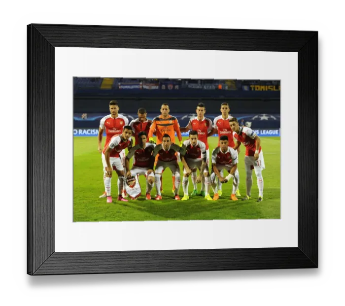 Framed Print : Arsenal vs Dinamo Zagreb: UEFA Champions League Clash, September 2015 Framed Print : Arsenal vs Dinamo Zagreb: UEFA Champions League Clash, September 2015