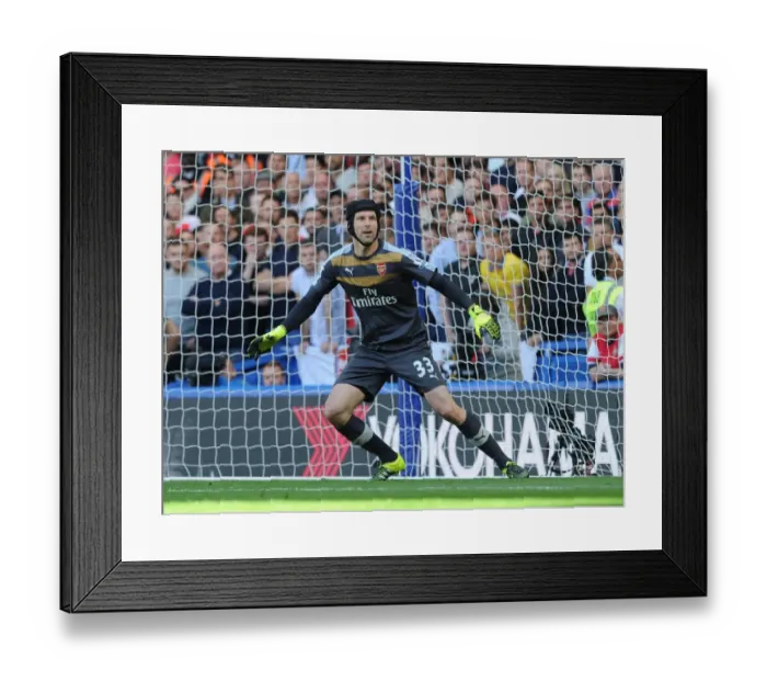 Framed Print : Petr Cech's Unwavering Focus: Chelsea vs. Arsenal Clash (2015-16)
