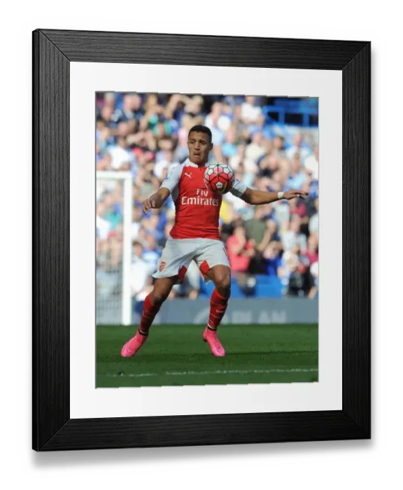 Framed Print : Alexis Sanchez in Action: Premier League Showdown between Chelsea and Arsenal (2015-16)