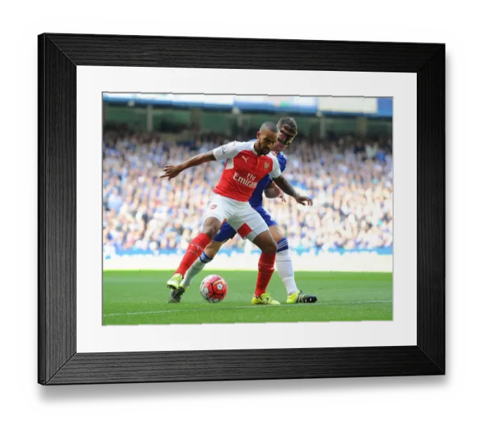 Framed Print : Theo Walcott vs. Gary Cahill: A Premier League Battle at the Heart of Chelsea vs. Arsenal (2015-16)