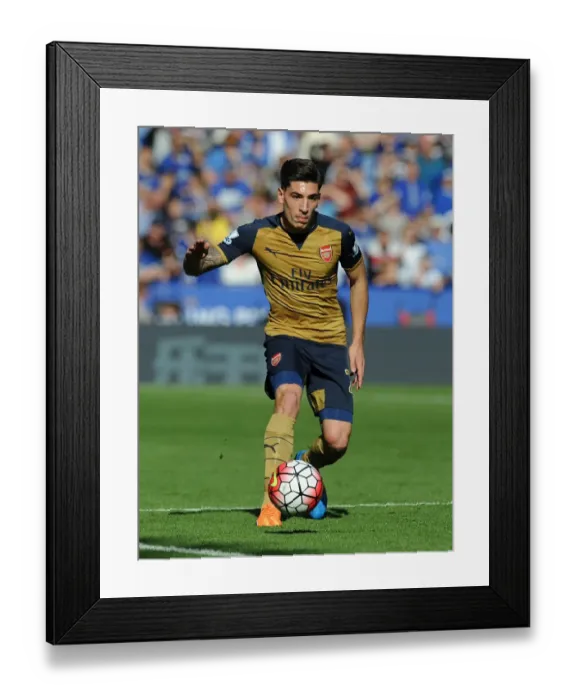 Framed Print : Hector Bellerin in Action: Premier League 2015 / 16 - Arsenal vs. Leicester City