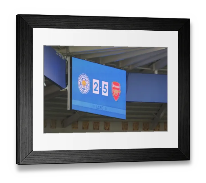 Framed Print : Dramatic Comeback: 2-2 Stalemate between Leicester City and Arsenal - Premier League 2015 / 16